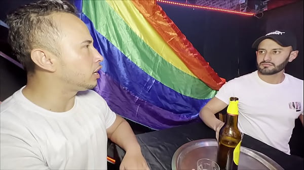 ENCONTRO DE BOYS ACABA EM MUITO SEXO NA BALADA (TEASER)